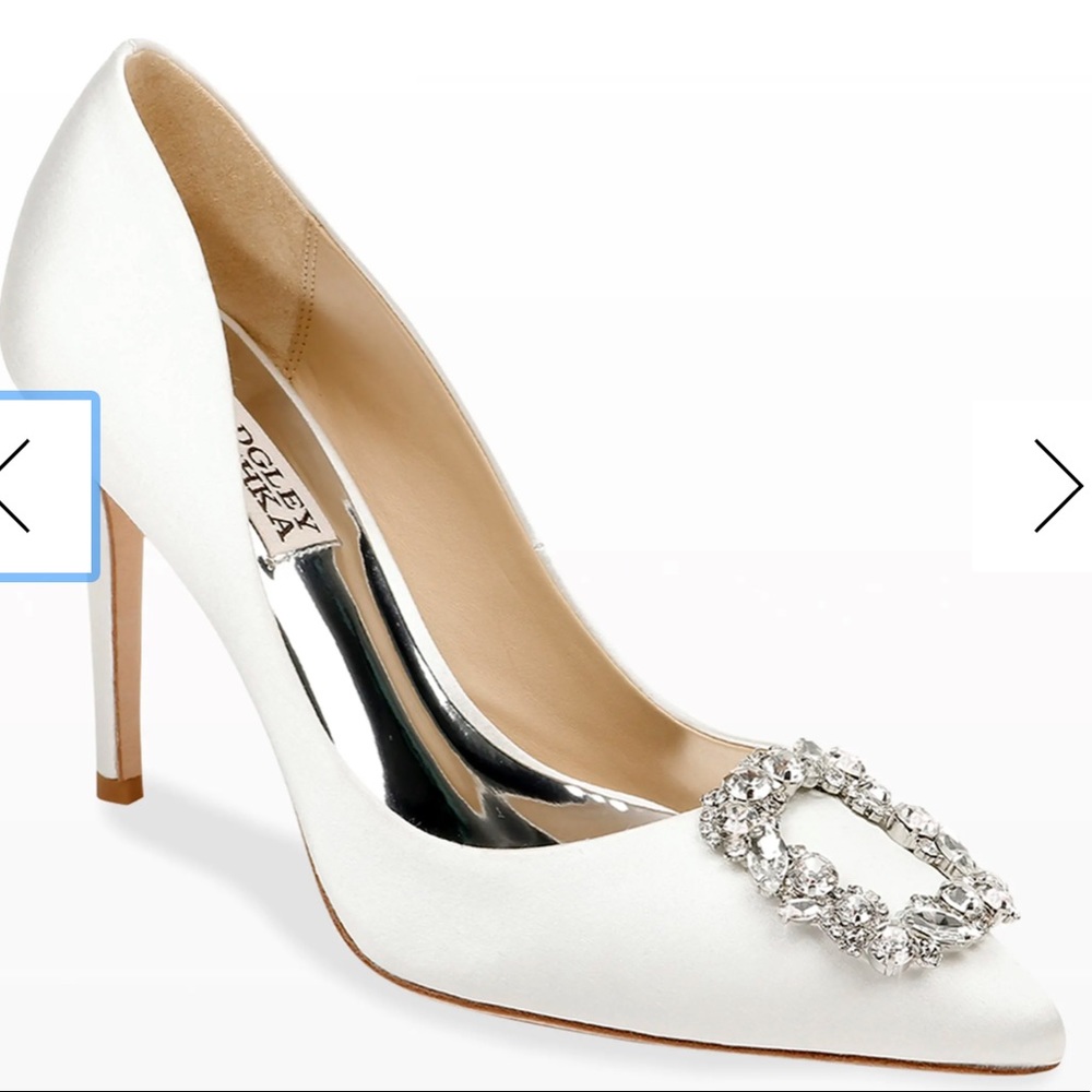 Badgley Mischka
Cher Satin Buckle Cocktail High-Heel Pumps - Picture 1 of 6